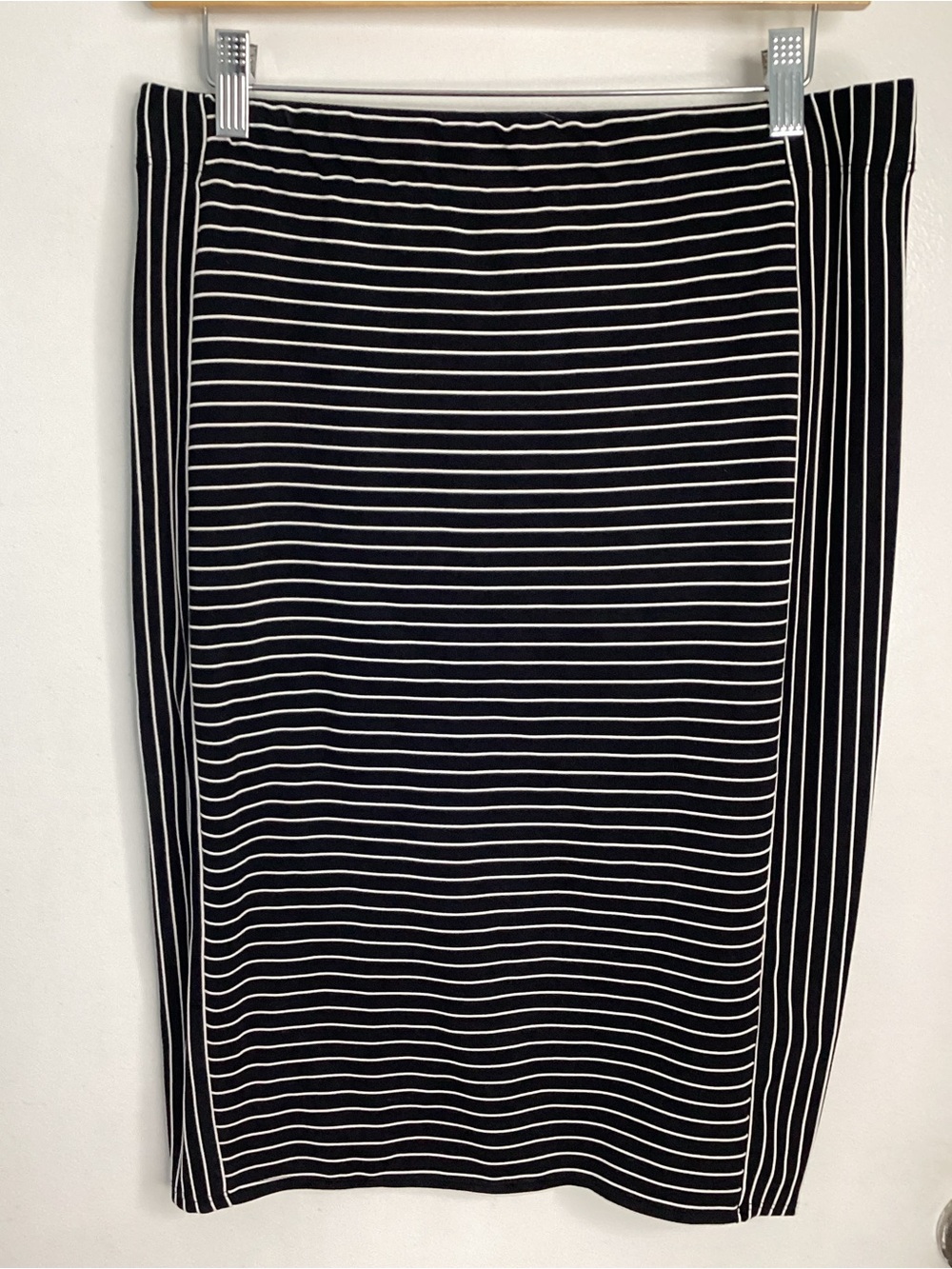 Max Studio Black and White Striped Pencil Skirt M - Picture 1 of 10